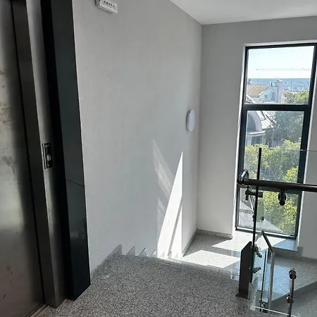 Penthouse Old Town Apartment *